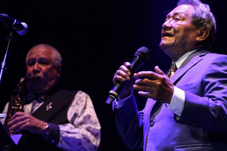 Armando Manzanero es intubado por Covid-19