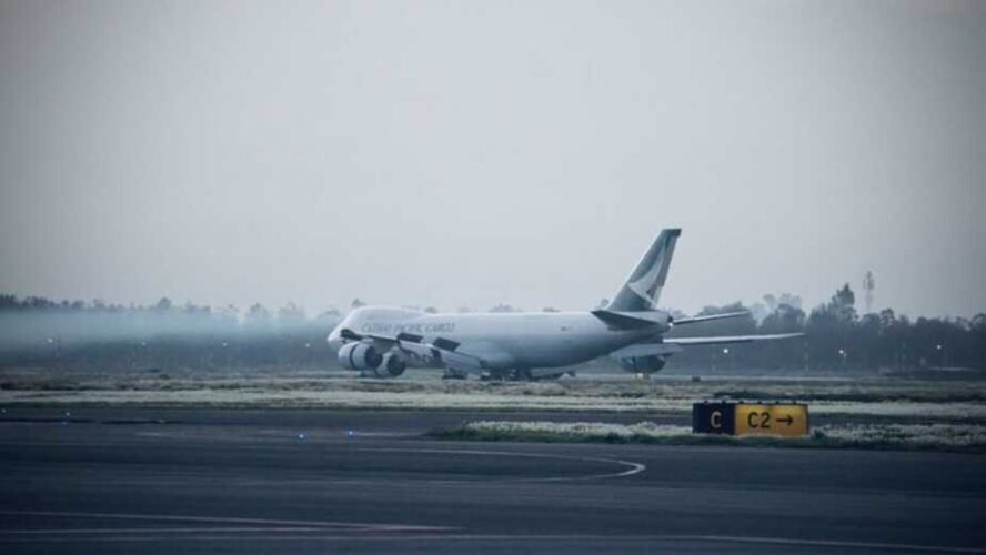 Llega a México embarque con 2 millones de vacunas SinoVac