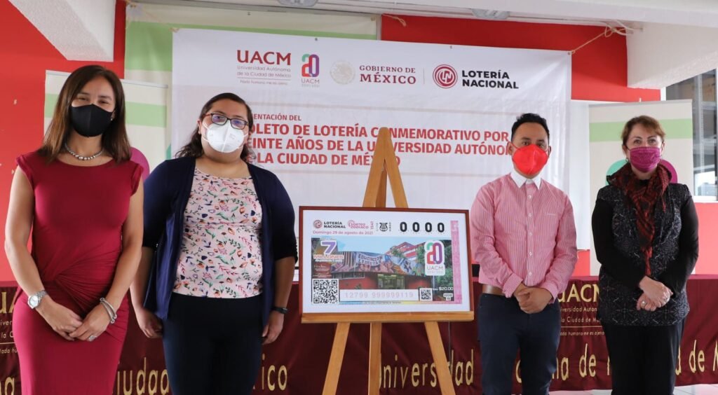 A dos décadas de su fundación, enaltecen con billete de lotería labor de la UACM