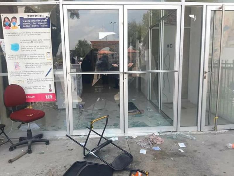 Deja 5 lesionados zafarrancho entre comerciantes y funcionarios en Tizayuca