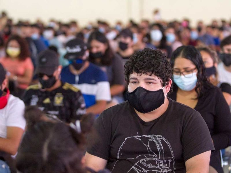 Mantiene Nuevo León tendencia de covid-19 a la baja