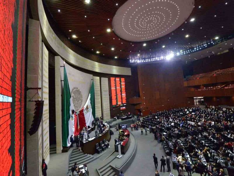 Análisis del PEF 2022; destacan disciplina, critican optimismo