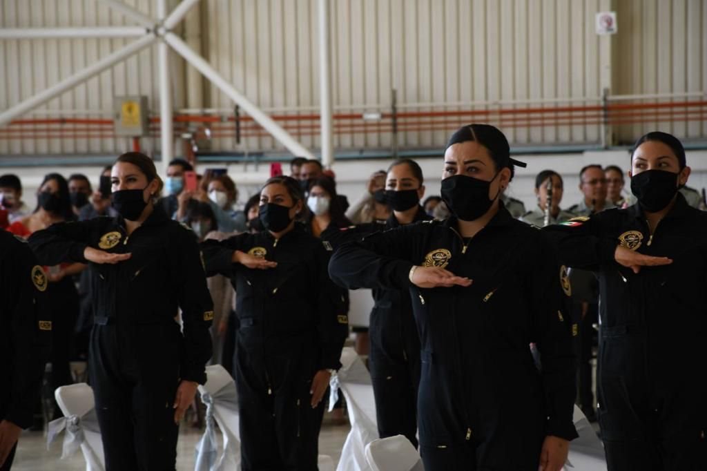 Guardia Nacional: Primera generación del curso para “sobrecargos” reciben ‘alas’ y constancias