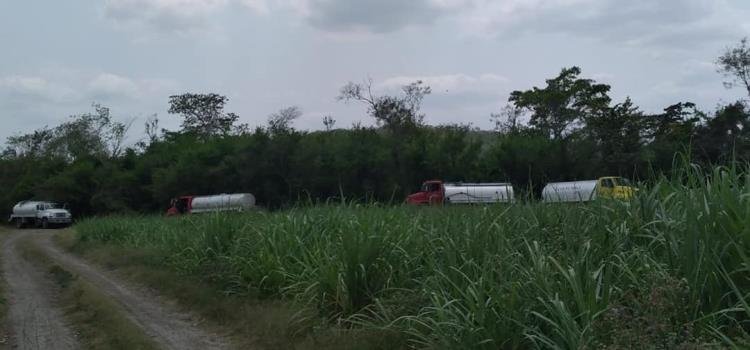 Alcalde se roba el agua