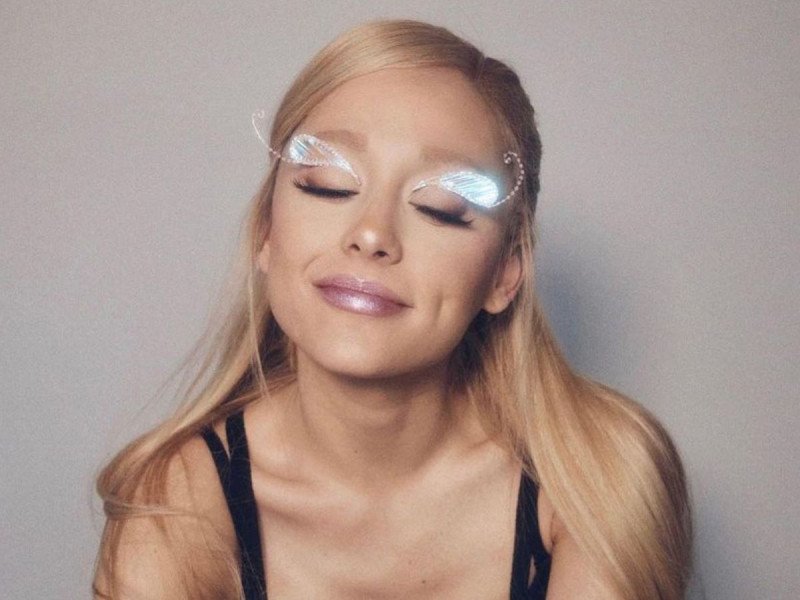 Ariana Grande le rinde homenaje a Mac Miller en la reedición de ‘The Way’ de Yours Truly