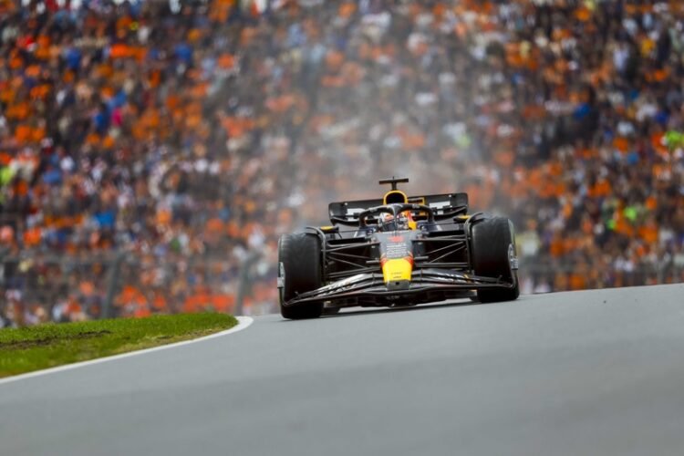 Max Verstappen gana en su tierra, Checo Pérez queda 4to