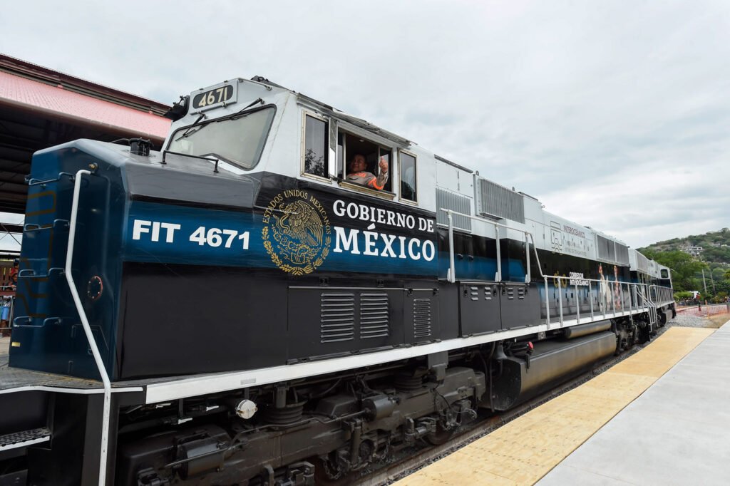 Ferrocarril del Istmo inicia transporte de carga; Tren Maya se inaugurará en 94 días