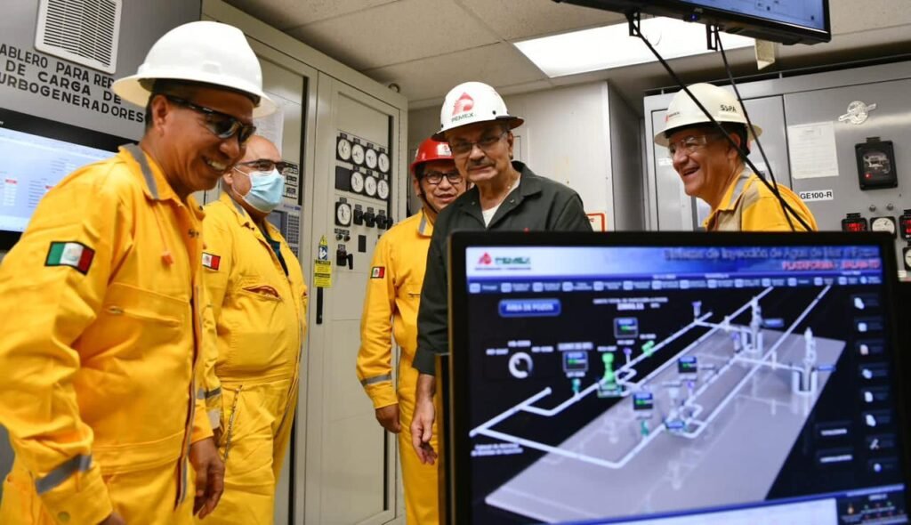 PEMEX logra avance en producción frente a empresas privadas