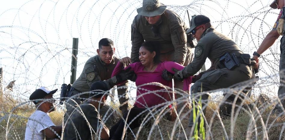 Corte Suprema de EU extiende suspensión de polémica ley de inmigración de Texas