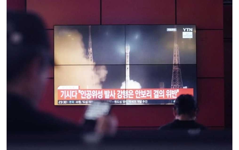 Fracasa Corea del Norte en intento de lanzar satélite espía