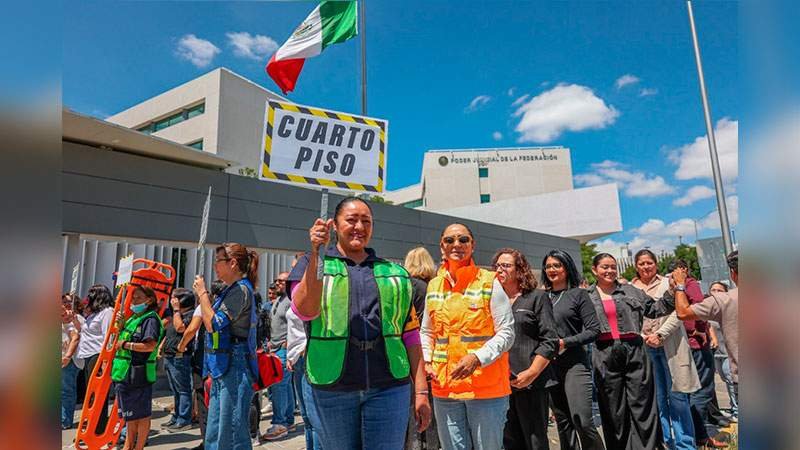 «Querétaro se convierte en epicentro de preparación ante el sismo: 122 especialistas unidos en el segundo simulacro nacional para garantizar la seguridad ciudadana»